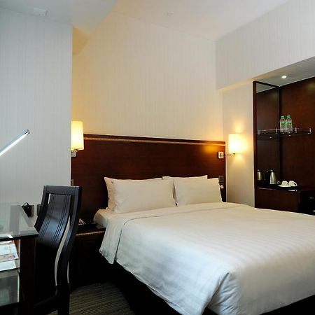 Brighton Hotel Хонконг Екстериор снимка