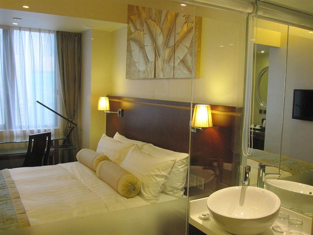 Brighton Hotel Хонконг Екстериор снимка