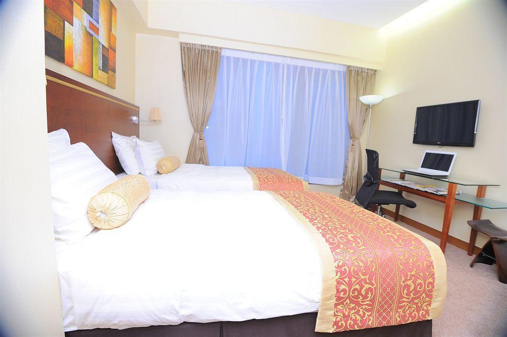 Brighton Hotel Хонконг Екстериор снимка